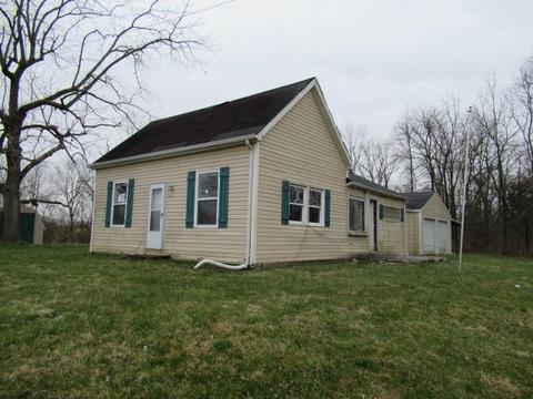1315 Irvin Rd, Blanchester, OH 45107 photo 1