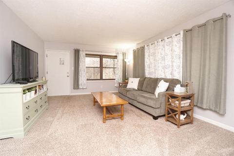 10443 Maria Ave, Cincinnati, OH 45231 photo 4