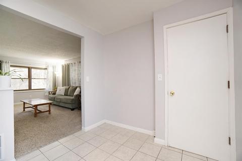 10443 Maria Ave, Cincinnati, OH 45231 photo 7