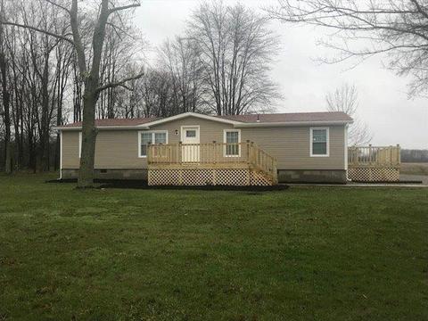 6180 Hunt Rd, Blanchester, OH 45107 photo 2