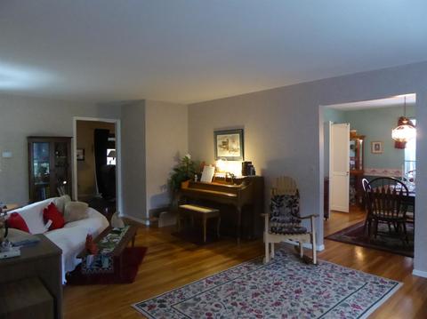 1967 Fallbrook Ln, Cincinnati, OH 45240 photo 3