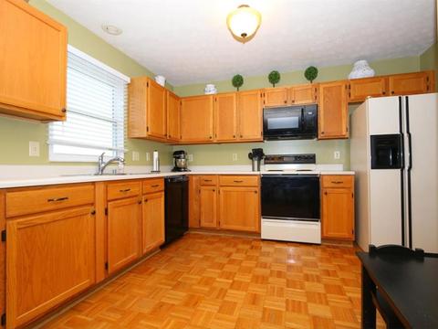 4640 Laurel View Dr, Cincinnati, OH 45244 photo 21