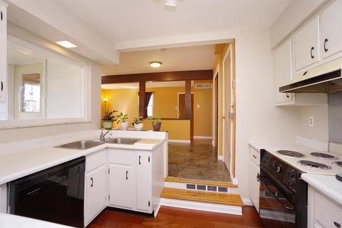11277 Hanover Rd, Forest Park, OH 45240 photo 9