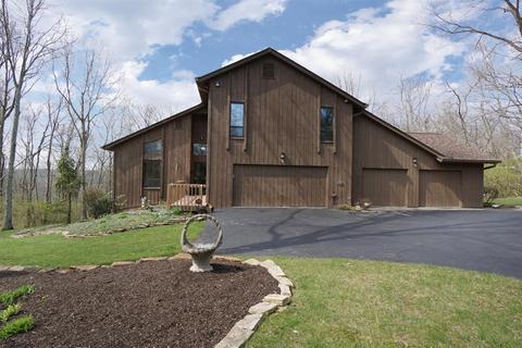 527 Shade Rd, Cincinnati, OH 45255 photo 2