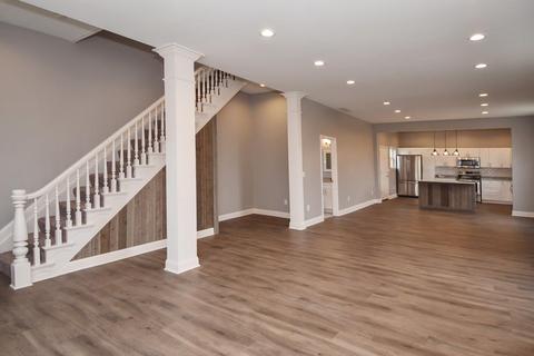 739 Wayne St, Cincinnati, OH 45206 photo 2