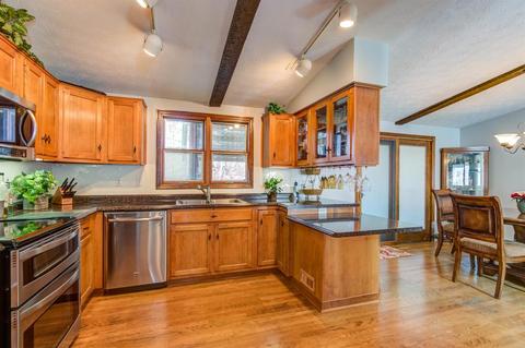 12094 Hazelhurst Dr, Cincinnati, OH 45240 photo 9