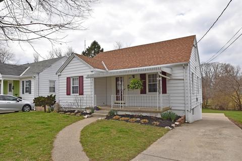 6877 Somerset Dr, Cincinnati, OH 45224 photo 2