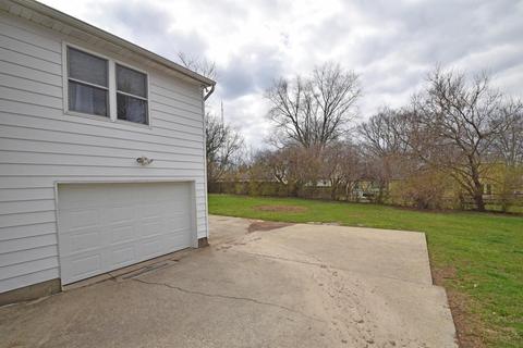 6877 Somerset Dr, Cincinnati, OH 45224 photo 18