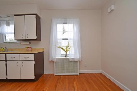 6877 Somerset Dr, Cincinnati, OH 45224 photo 7
