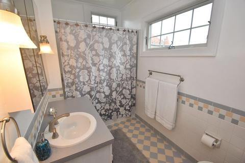 2623 Observatory Ave, Cincinnati, OH 45208 photo 28