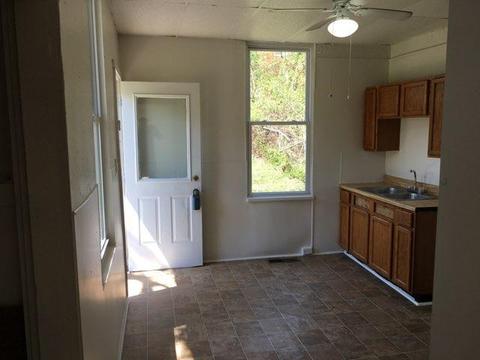 1035 Seton Ave, Cincinnati, OH 45205 photo 2