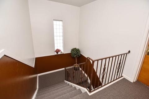 4801 Madison Rd, Cincinnati, OH 45227 photo 18