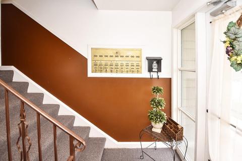 4801 Madison Rd, Cincinnati, OH 45227 photo 5