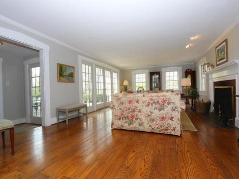 7583 Ayers Rd, Cincinnati, OH 45255 photo 5