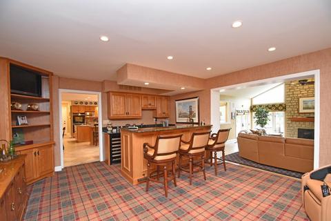 401 Heathgate Rd, Cincinnati, OH 45255 photo 18