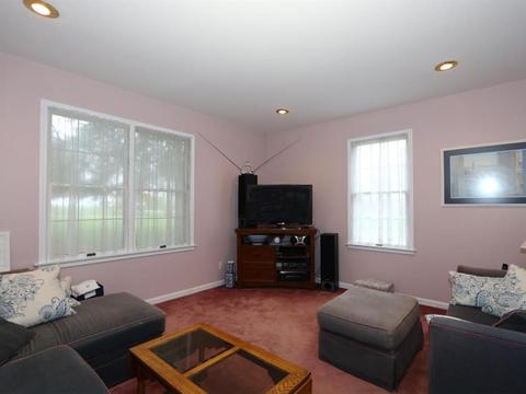 552 Beechtree Dr, Cincinnati, OH 45224 photo 8
