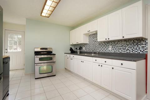 1105 Garnoa Dr, Cincinnati, OH 45231 photo 11