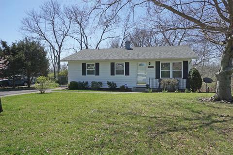 1105 Garnoa Dr, Cincinnati, OH 45231 photo 1