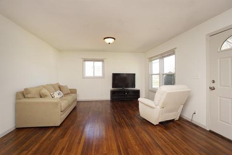 1105 Garnoa Dr, Cincinnati, OH 45231 photo 3