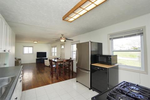 1105 Garnoa Dr, Cincinnati, OH 45231 photo 9