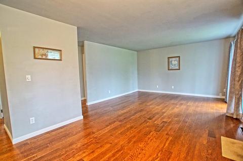 9701 Wildbrook Ln, Cincinnati, OH 45231 photo 2