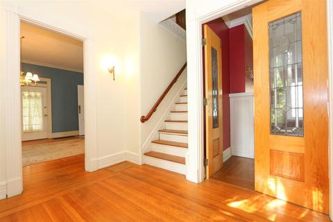 357 Beech Ave, Wyoming, OH 45215 photo 3