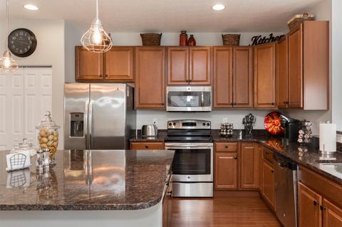 1175 Brookchase Cir, Maineville, OH 45039 photo 7