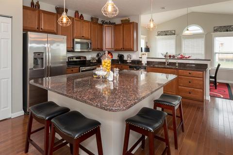 1175 Brookchase Cir, Maineville, OH 45039 photo 6