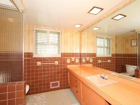 681 Doepke Ln, Cincinnati, OH 45231 photo 9