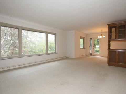 681 Doepke Ln, Cincinnati, OH 45231 photo 3