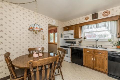 919 Compton Rd, Cincinnati, OH 45231 photo 10
