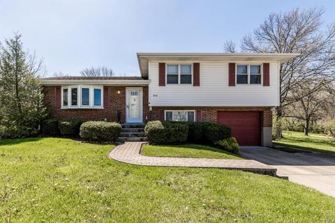 919 Compton Rd, Cincinnati, OH 45231 photo 2