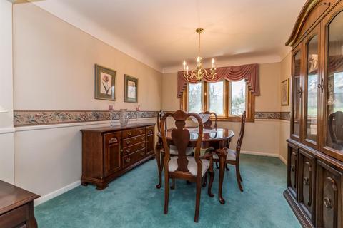 919 Compton Rd, Cincinnati, OH 45231 photo 18