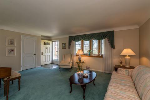 919 Compton Rd, Cincinnati, OH 45231 photo 6