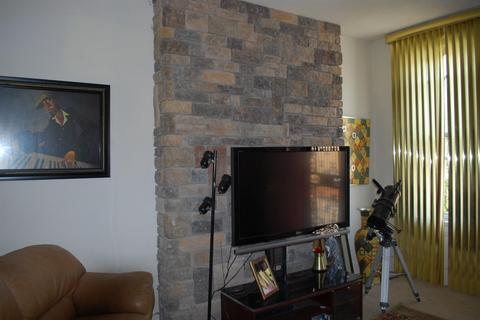 2118 Loth St, Cincinnati, OH 45202 photo 4