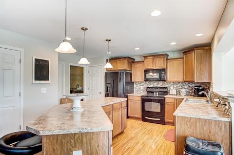 405 Thomas Pointe Ct, Monroe, OH 45050 photo 5