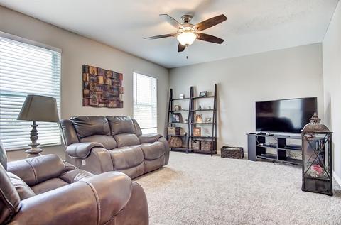 405 Thomas Pointe Ct, Monroe, OH 45050 photo 3