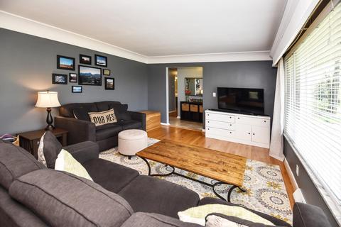 746 Christopal Dr, Cincinnati, OH 45231 photo 5