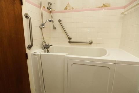 8554 Hallridge Ct, Cincinnati, OH 45231 photo 12