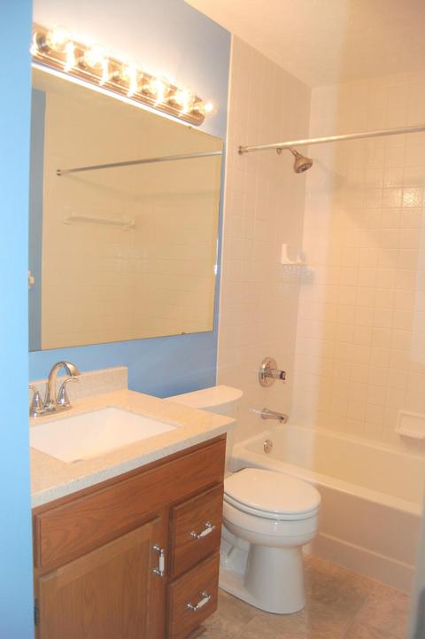 759 Regent Rd, Cincinnati, OH 45245 photo 14
