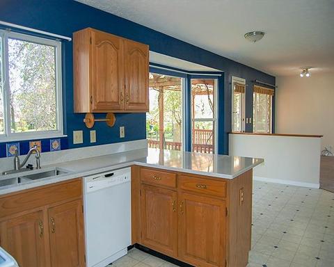 759 Regent Rd, Cincinnati, OH 45245 photo 4