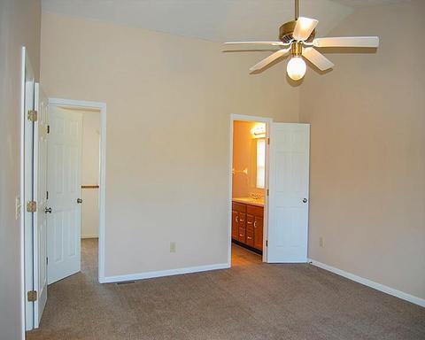 759 Regent Rd, Cincinnati, OH 45245 photo 12