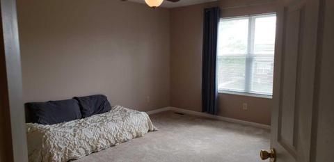 8905 Woolstone Ct, Hamilton Township, OH 45039 photo 6