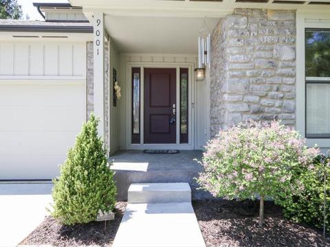9001 Meadow Dr, Maineville, OH 45039 photo 2
