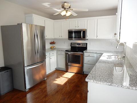8914 Woolstone Ct, Hamilton Township, OH 45039 photo 6
