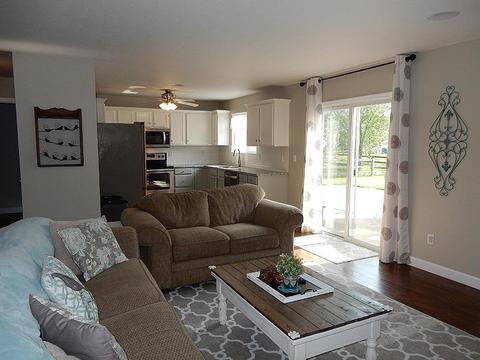 8914 Woolstone Ct, Hamilton Township, OH 45039 photo 4