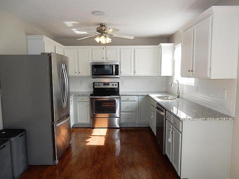 8914 Woolstone Ct, Hamilton Township, OH 45039 photo 5