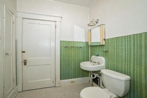 49 Ehrman Ave, Cincinnati, OH 45220 photo 19