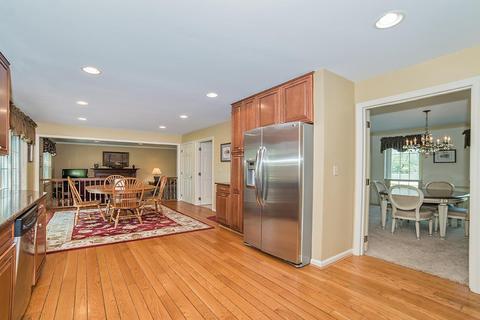 581 Pepper Ridge Rd, Cincinnati, OH 45244 photo 10