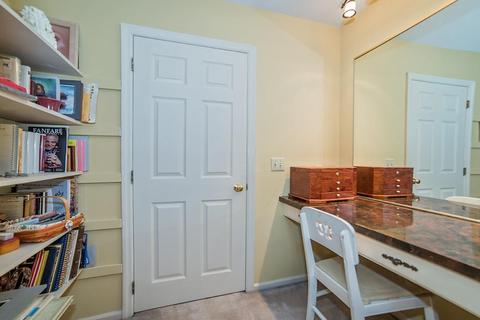 581 Pepper Ridge Rd, Cincinnati, OH 45244 photo 14